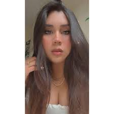 Reality TV Show Discussion About Laura