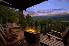 Plan your vacation getaway at one of our beautiful gatlinburg cabins. Cheap Bedroom Cabins In Gatlinburg One Atmosphere Ideas Cabin Bedrooms House Cute Designs Old Small Log Home Apppie Org