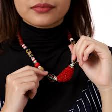 19 ide kalung buatan sendiri dari mulai bahan tali sampai pakai peniti. Ggangn7ofvmumm
