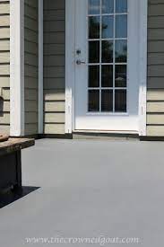 Tips For Painting A Textured Concrete Patio
