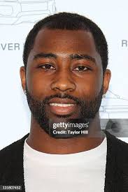 66 Revis Live Photos & High Res Pictures