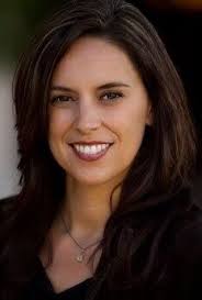 How to Write An Author Bio That Attracts Readers