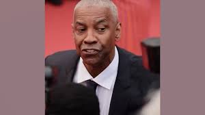 Ozzy Man Reviews: Paparazzi