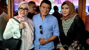 Ani adalah sebuah judul lagu rhoma irama yang cukup terkenal bagi pecinta dangdut generasi dulu. Rhoma Irama Akan Kembali Bertemu Ani Saat Bulan Puasa Warta Kota