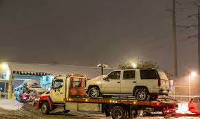 What is long distance towing? Tow Truck Jump Start And Roadside Assistance In Frankfort Il