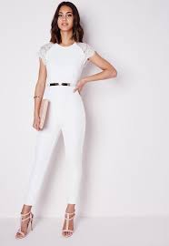 Pour une tenue bapteme homme, il n'y a pas plus élégant que le gris ou l'ivoire pour la veste et le pantalon. 1001 Photos Pour Choisir La Parfaite Tenue Bapteme Femme