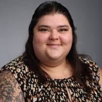 Linda Perna's Instagram, Twitter & Facebook