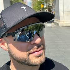 Cross Trucker Cap Black