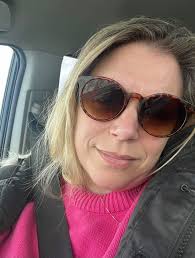 Je te réponds à chaque fois chérie . J ai du mal à ouvrir les enveloppes ,  est ce ce que tu insinues ! Je suis comme ça ma belle . 💟💋