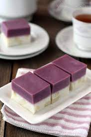 Untuk membuat kuih talam keladi ini, akak bahagikan kepada dua bahan iaitu bahan lapisan bawah dan bahan lapisan atas. Kuih Talam Keladi Dari Dapur Ct Asian Desserts Dessert Recipes Thai Dessert