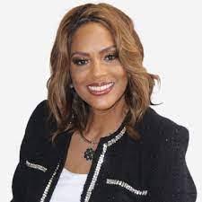 Melanie Dennison's Instagram, Twitter & Facebook