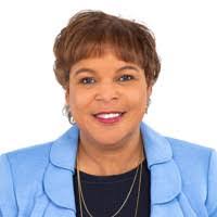 Heather Lisk's Instagram, Twitter & Facebook