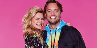 The business executive was born in amsterdam on april 26, 1981. Nicolette Van Dam Haalt Geniale 1 Aprilgrap Uit Met Bas Smit 100 Nl Magazine