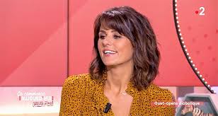 En faisant un papier sur l'invité. France 2 Daphne Burki Evincee Faustine Bollaert En Sursis Toutelatele