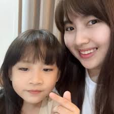 DJ is a happy man, join us in our last game of the day and cheer as we aim  for a clean 4-0! 📺 www.twitch.tv/beyondthesummit