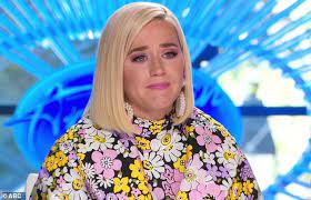 American Idol Katy Perry Fights Back Tears As Teenager Dj Johnson Sings About Mother S Abandonment Daily Mail Online