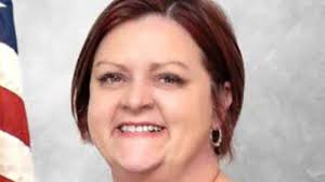 Molalla City Councilor Rae Lynn Botsford facing felony charges after theft  investigation