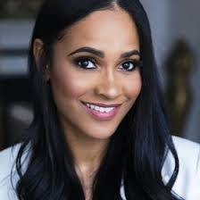 Amelia Knox's Instagram, Twitter & Facebook