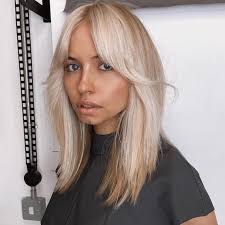 Highlighting the dark brown hair with a lighter brown hue may be one of the most classic ways to transform your hair. Chunky Highlights The Complete Guide Wella Professionals