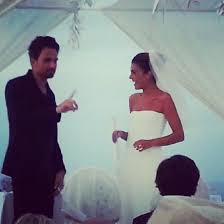 Secondo indiscrezioni la conduttrice avrebbe infatti firmato un contratto con sky, e per. Foto Bianca Guaccero In Abito Da Sposa La Festa Postata Su Instagram 8 Di 8 Bari Repubblica It