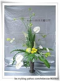 基隆歐式花藝設計教學作品 直立線條花型 rebecca時尚花藝空間 德國b w s 花藝學院 隨意窩 xuite日誌 glass vase flowers decor