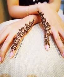Minimalist Much I Love It Credit Google Images Henna Tattoo Designs Finger Henna Designs Henna Designs Hand