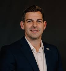 Emily Knuth's Instagram, Twitter & Facebook