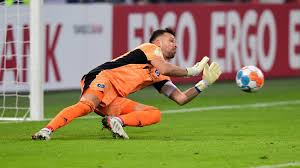 Der hamburger sv hat heimrecht, bei den frauen gibt es ein kracherduell. Zqnku9cplojrem