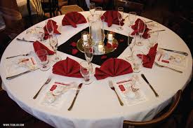 Red White And Black Reception Table White Wedding Centerpieces Red And White Weddings White Wedding Decorations