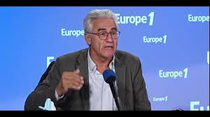 Dans un siècle de tourmente politique et diplomatique, platon propose un nouveau modèle de gouvernement. Andre Comte Sponville Un Couple Heureux Est Un Couple Qui Est Monte De Platon En Spinoza Youtube