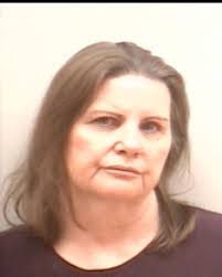 Ursula Ray's Instagram, Twitter & Facebook