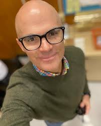 Back to back days of being a school administrator substitute, today I was  Vice Principal at a Middle School. Paperwork, reports, entering things into  the system