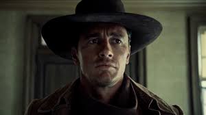 Chaque chapitre est consacré à une histoire différente de l'ouest américain. The Ballad Of Buster Scruggs Reviews Metacritic