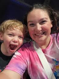 How long does it take to get from MK parking to front of park?