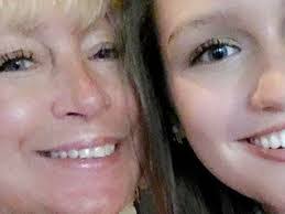 Linda Ethridge's Instagram, Twitter & Facebook