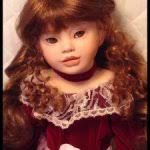 Фарфоровая кукла