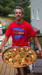 For a paella party, i figured we'd need more stuff than just carbs so i went for braised leeks topped with romesco. Paella Dinner Party