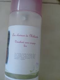 Spray Demelant Sans Rincage Les Cheveux De Melinette Le Grimoire Apres Shampoing Maison Demelant Naturel Produit Beaute Maison