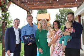 Image result for tbn:89j_M0kB5dmhMM::www.portaldafamilia.org/images/familia1a.jpg