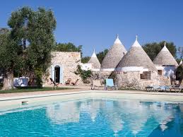 Affitto Trulli Fico D India Lussuosi Trulli Con Piscina Privata Case Con Piscina Luoghi Luoghi Di Vacanza
