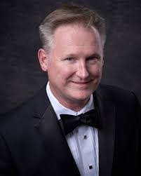 Robert Genter's Instagram, Twitter & Facebook