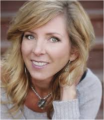 Kristin Hull's Instagram, Twitter & Facebook