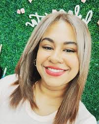 Blonde 👱🏽‍♀️