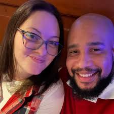 What are the pros and cons of a spa balcony room