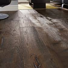 Bibury Whisky Distressed Oak 220 X 15 4mm Engineered Wood Floors Oak Wood Floors Wood Floors