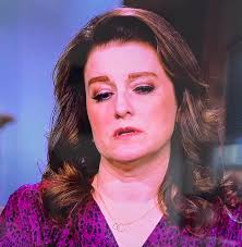 What is the point of fake eyelashes?