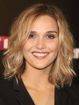 Isabel Hebert's Instagram, Twitter & Facebook