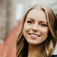 Melissa Winder's Instagram, Twitter & Facebook