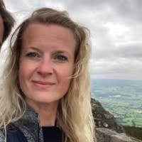 100+ perfiles de «Leanne Lewis»