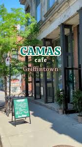 Venez avec nous dans le secret le mieux gardé du coin. Vinyles & café, le  duo parfait pour une session d'étude efficace! ☕ Come with us to the  best-kept secret around. Vinyls & coffee, the perfect duo ...